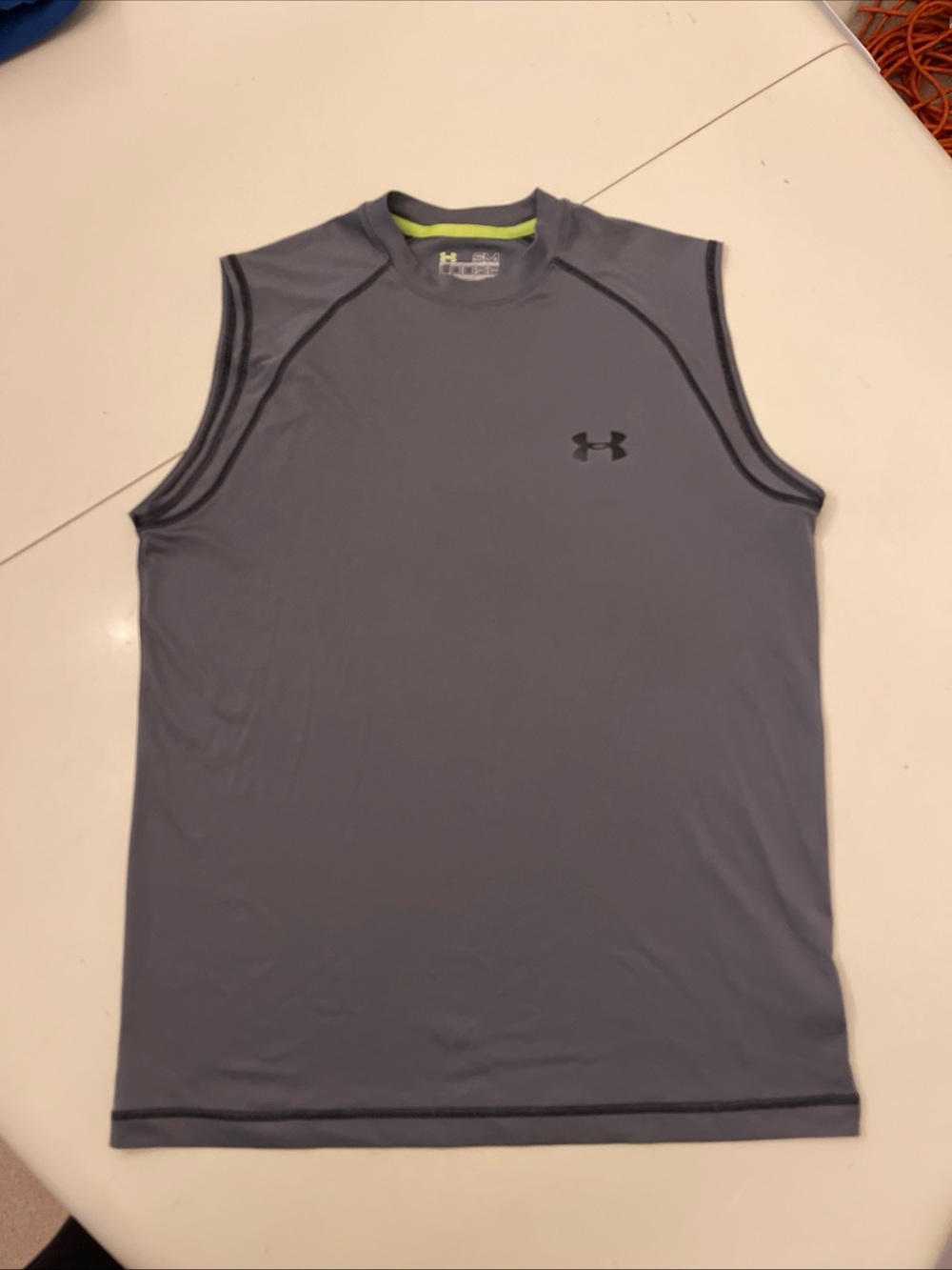 Under Armour Men's Gray Sleeveless Athletic Tank Top Size . Small